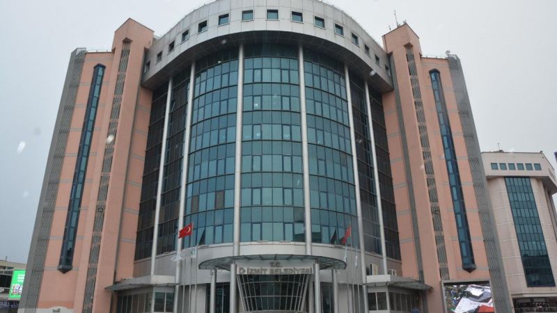 İzmit Belediyesi'nden, Temizlik İşleri Müdürlüğü'nde görevli olan personelin darbedildiği yönündeki