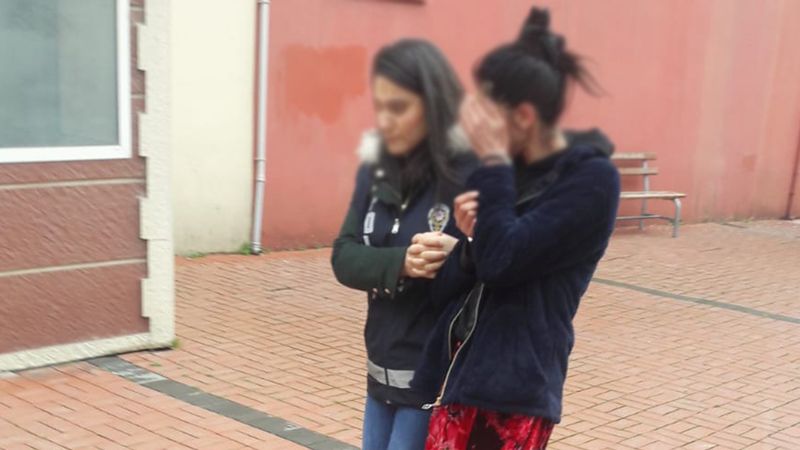 Kocaeli'nin Derince ilçesinde evden hırsızlık yaptığı belirlenen kadın şüpheli, İstanbul'da