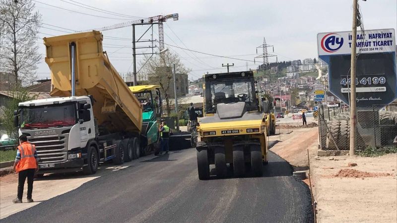 İzmit Karadenizliler Mahallesi Çarşıbaşı Caddesi’nden başlayarak bölgedeki köylere ulaşımı sağlayan