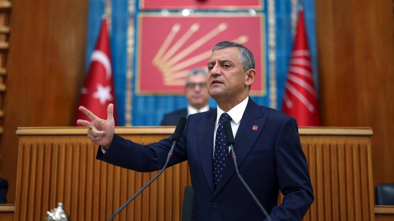 Türkiye'nin menfaatlerini içerde de dışarda da savunmaya büyük bir özgüvenle