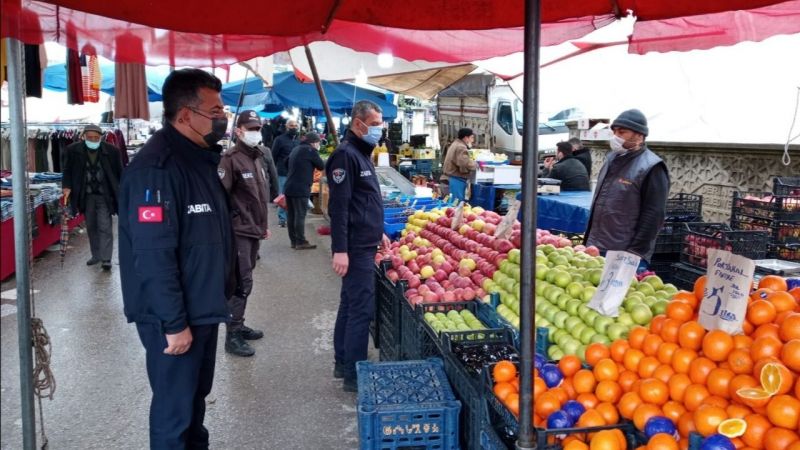 İçişleri Bakanlığı’nın genelgesi doğrultusunda Derince’de hizmet veren yedi pazar alanı
