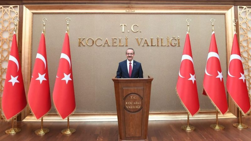 Kocaeli Valisi Seddar Yavuz, yaklaşan Kadir Gecesi dolayısıyla mesaj yayımladı.