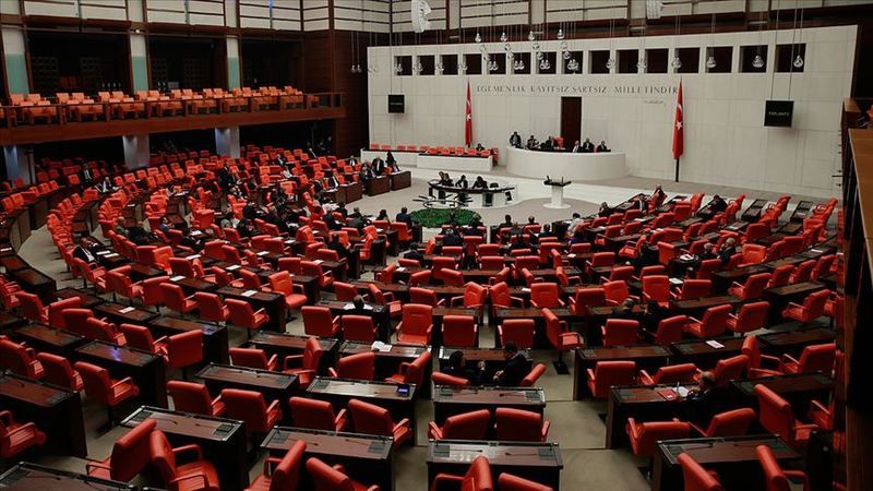 TBMM'de her hafta için üç "nöbetçi bakan" uygulaması bu hafta
