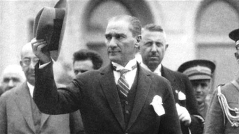 Kocaeli'de, Büyük Önder Mustafa Kemal Atatürk'ün fotoğrafları ile özel eşyalarının yer