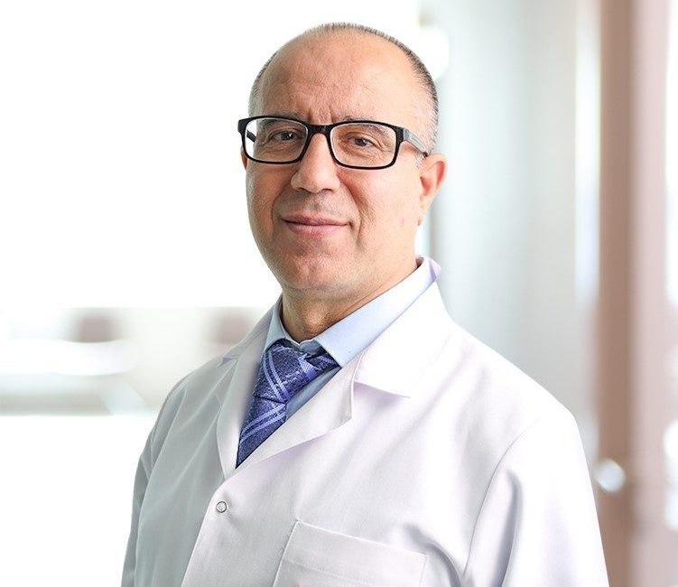 Psikiyatri Uzmanı Dr. Mehmet Ali Sağlanmak, halk arasında "iki uçlu