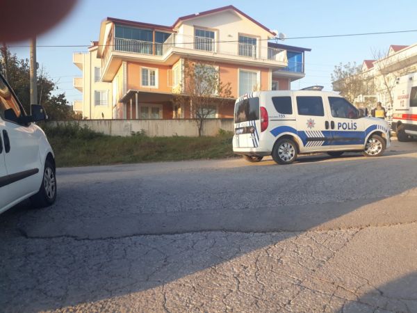 Derince Mersincik Mahallesinde ikamet eden 31 yaşındaki Önder Karakaş, evinin