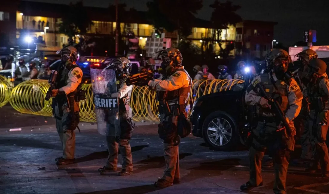 ABD’nin California eyaletine bağlı Los Angeles Bölgesi, Göçmenlik ve Gümrük