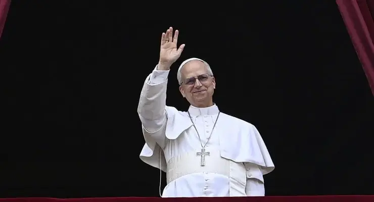 Katolik dünyasının ruhani lideri ve Vatikan Devlet Başkanı Papa 14.