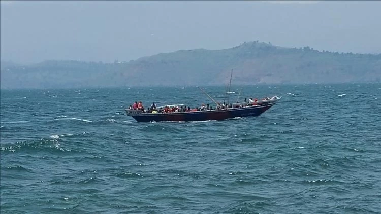 Nijerya'nın Kogi eyaletinde yolcu taşıyan bir teknenin alabora olması sonucu