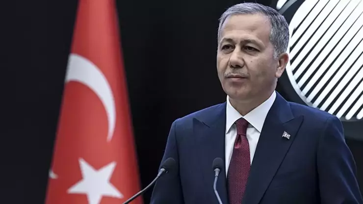 İçişleri Bakanı Ali Yerlikaya, Kocaeli’nin Gebze ilçesi Mevlana Mahallesi’nde sabah