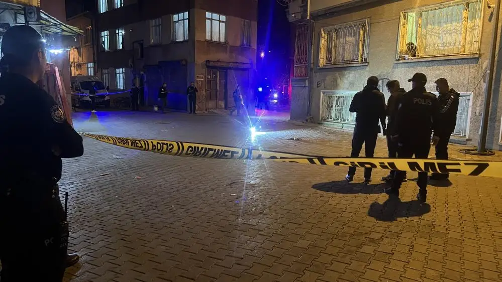 Konya’da, sokakta yaşanan "yan bakma" iddiasıyla başlayan kavga kısa sürede