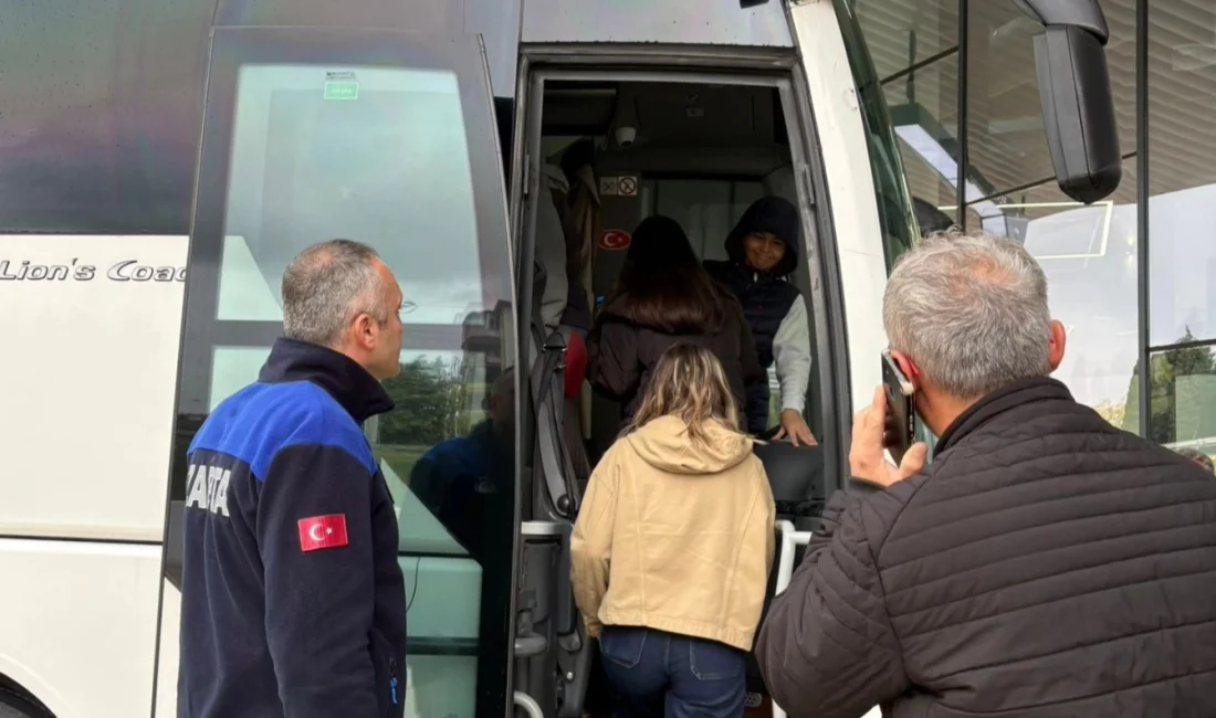 Gölcük Belediyesi, İstanbul ve Bursa’da öğrenim gören ilçeli üniversite öğrencilerine