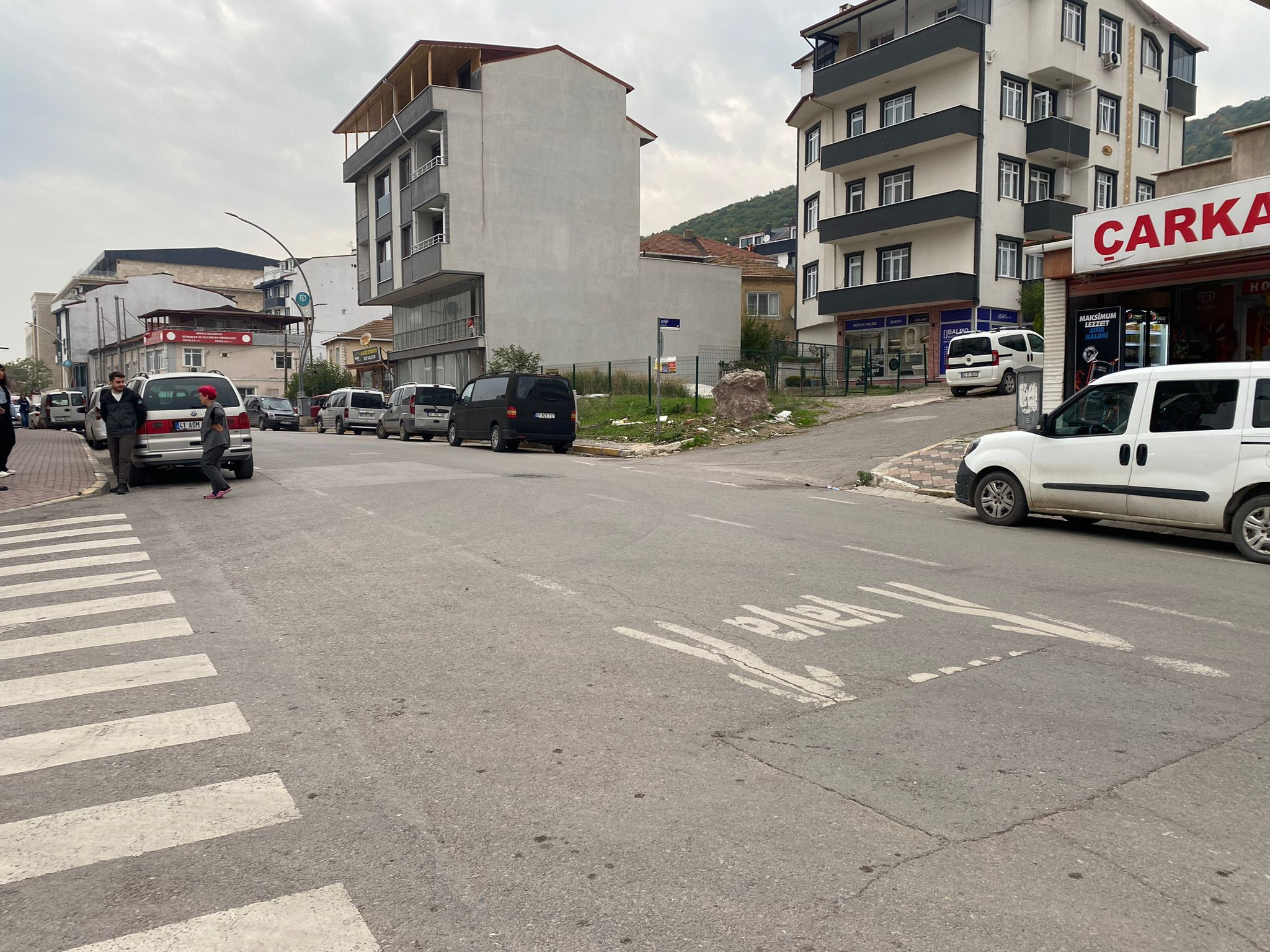 Kocaeli’nin Körfez ilçesinde S.A. isimli şahıs, imam nikahlı eşi Şengül