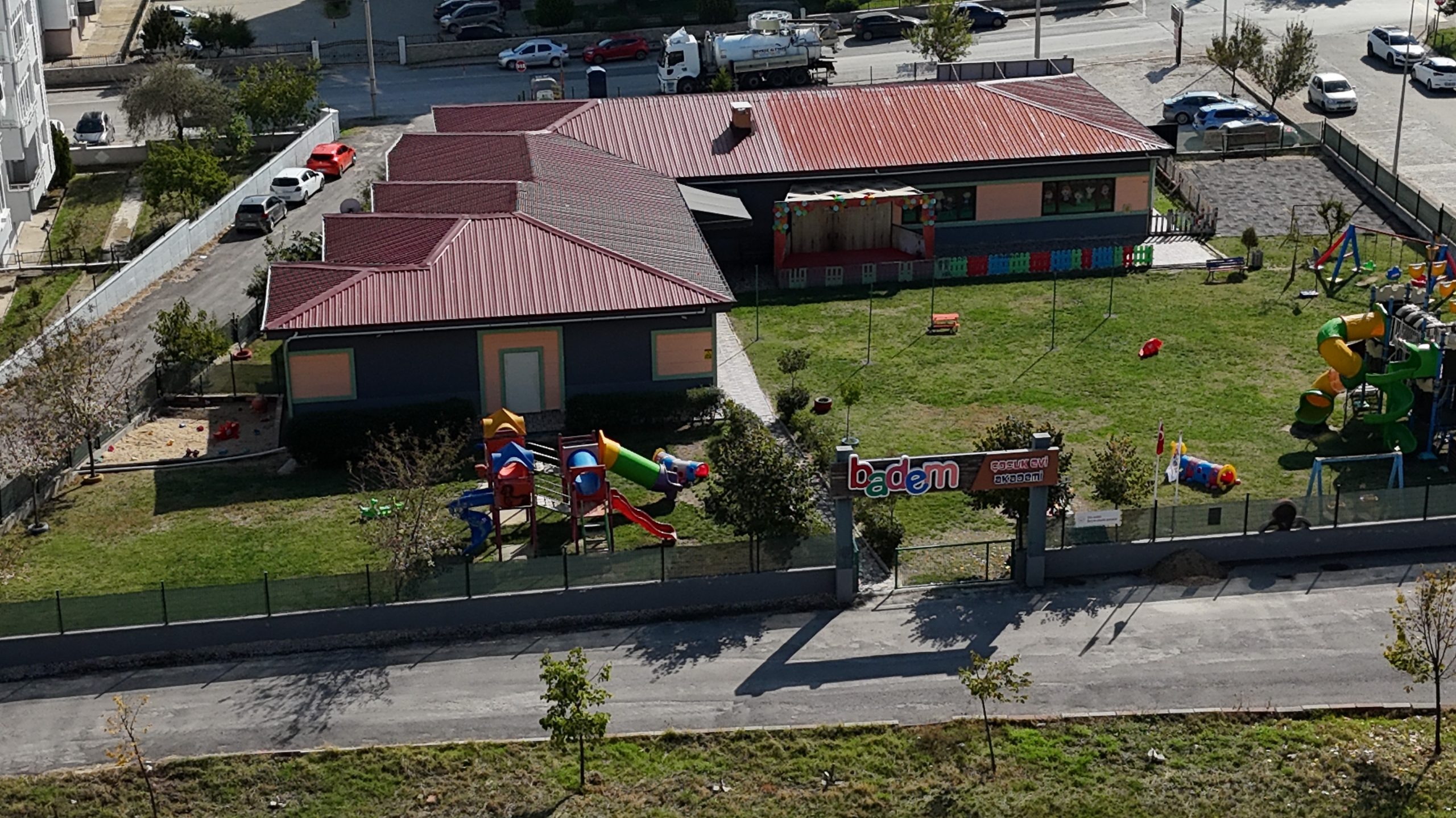 Edirne'de özel bir gündüz bakımevinde uyuyakalan 3 yaşındaki öğrenciyi, iddiaya