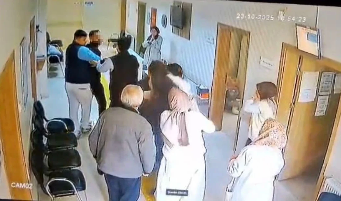 Kocaeli'nin Körfez ilçesindeki aile sağlığı merkezine askerlik muayenesi için geldiği