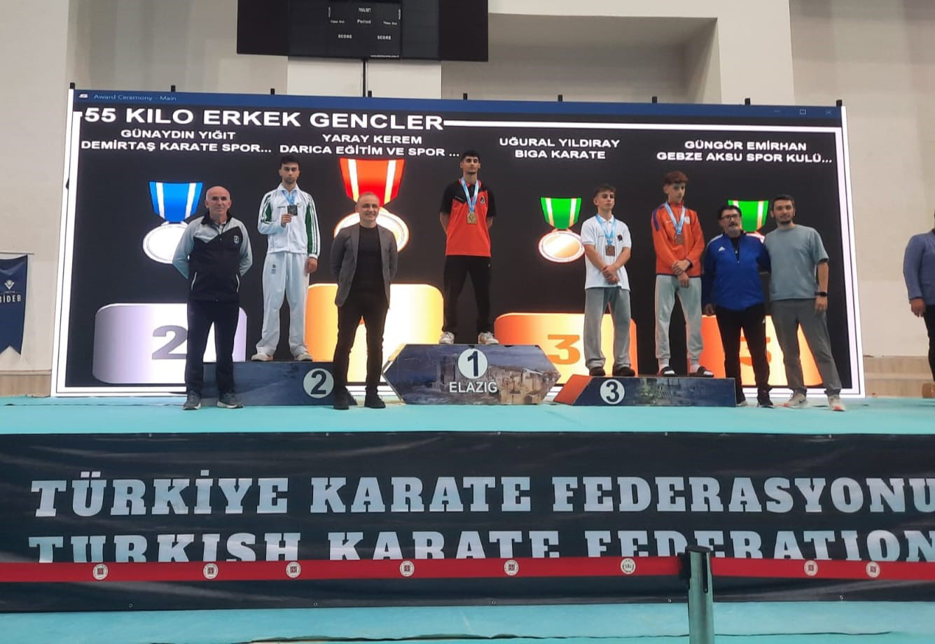Darıca Belediyesi Eğitim ve Spor Kulübü'nden 3 sporcu, Elazığ'da düzenlenen