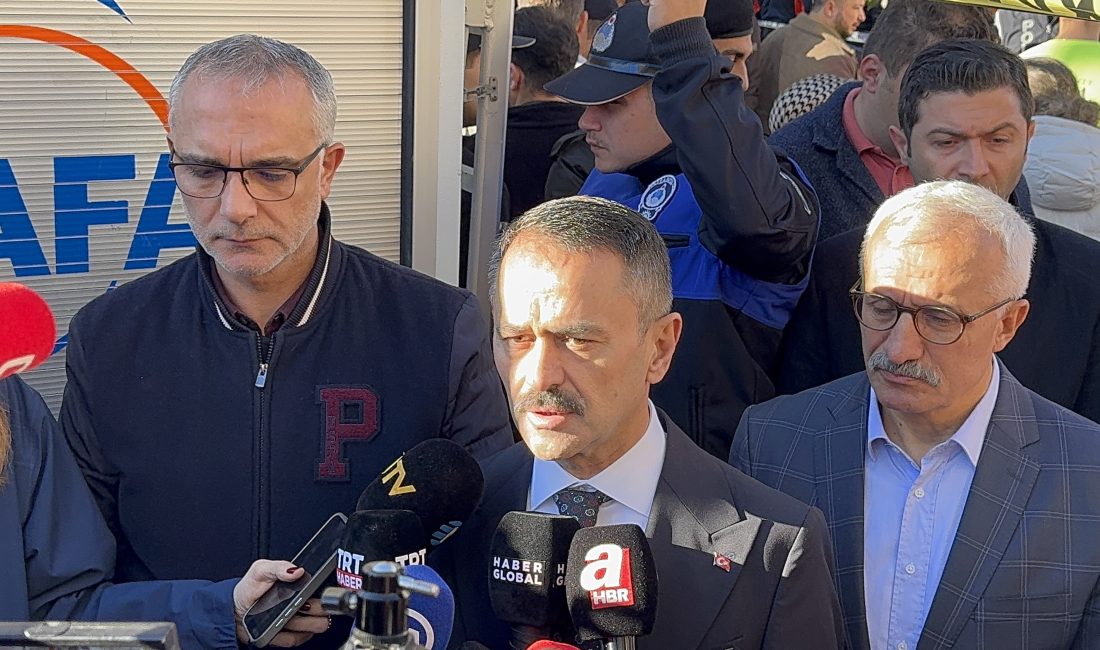 Gebze’de can pazarı Gebze'de sabah saatlerinde çöken bina içerisinde 5 kişilik bir aile