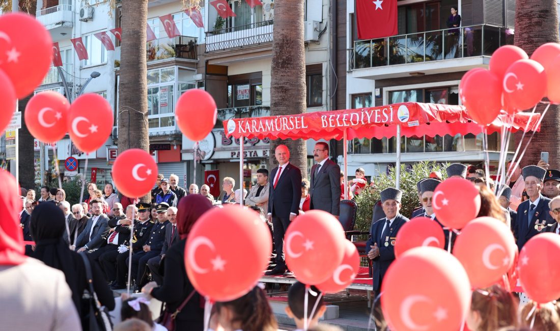 Cumhuriyetimizin 102. kuruluş yıldönümü, Karamürsel’de büyük bir coşku ve gururla
