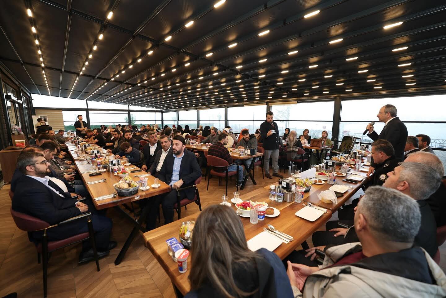 Dilovası Belediyesi, Din Görevlileri Haftası dolayısıyla anlamlı bir program düzenledi.