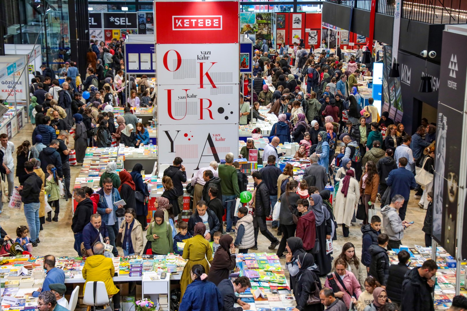 Uluslararası 15. Kocaeli Kitap Fuarı yine bir rekorla kapılarını kapattı.
