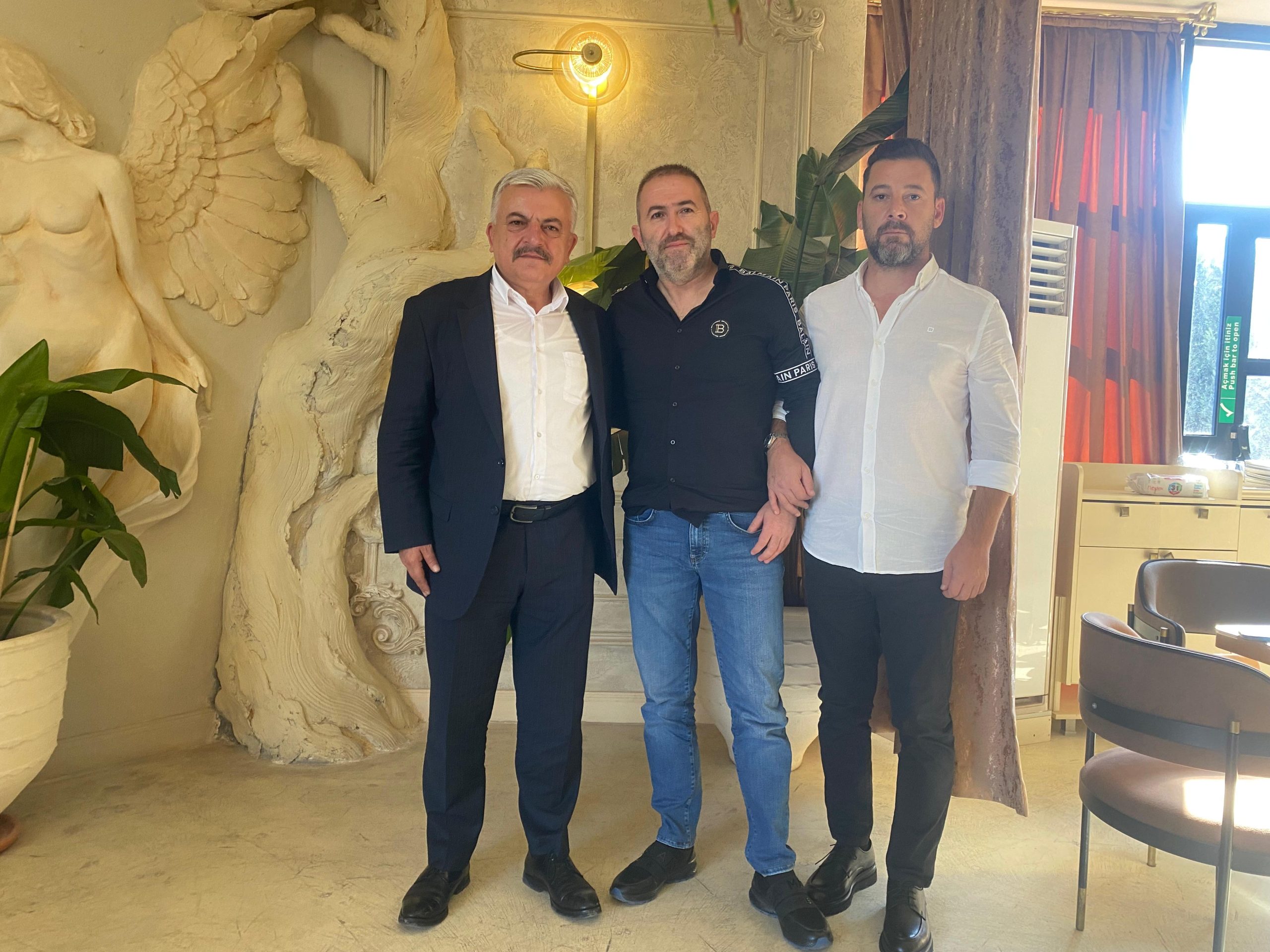 MHP Kocaeli teşkilatlarında uzun süredir bir araya gelmeyen iki önemli