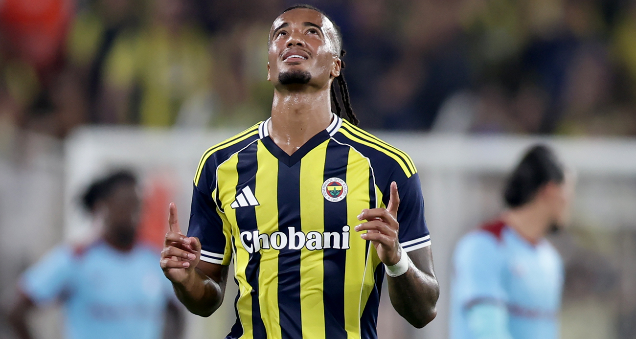Fenerbahçe'nin 21 yaşındaki yıldızı Archie Brown, menajerlik şirketiyle olan sözleşmesini