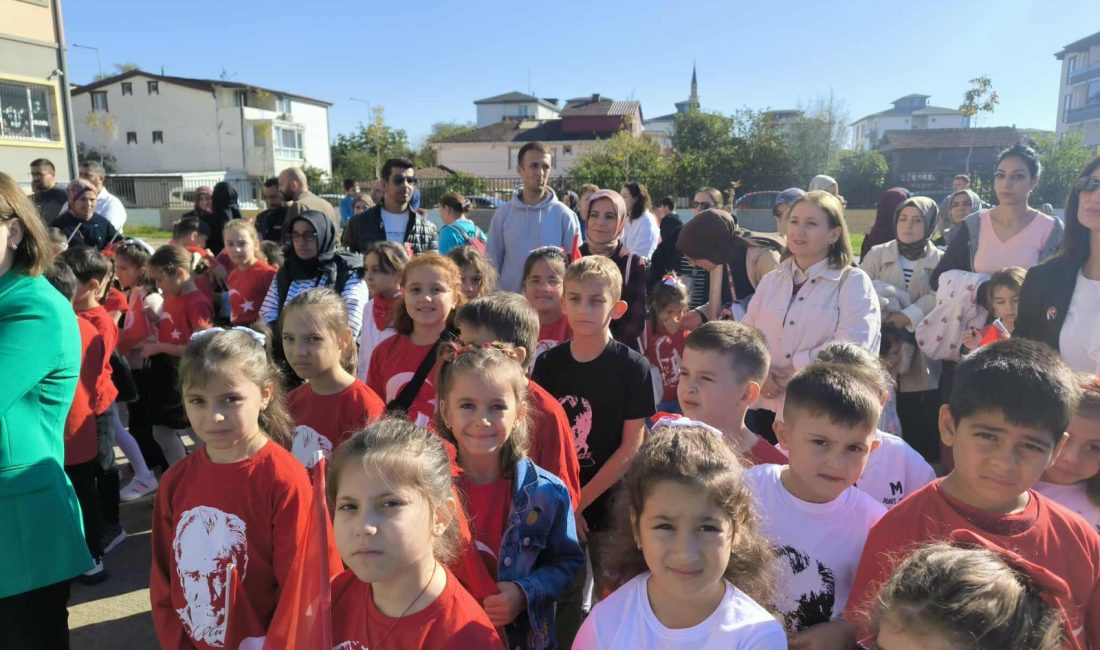 Şehit İskender Ercan İlkokulu öğrencileri, Cumhuriyet’in 102. yılını coşku dolu