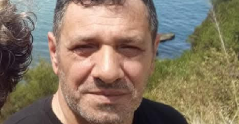 Körfez ilçesinde ikamet eden Hüseyin Sarı, evinde oğluyla tarafından hareketsiz