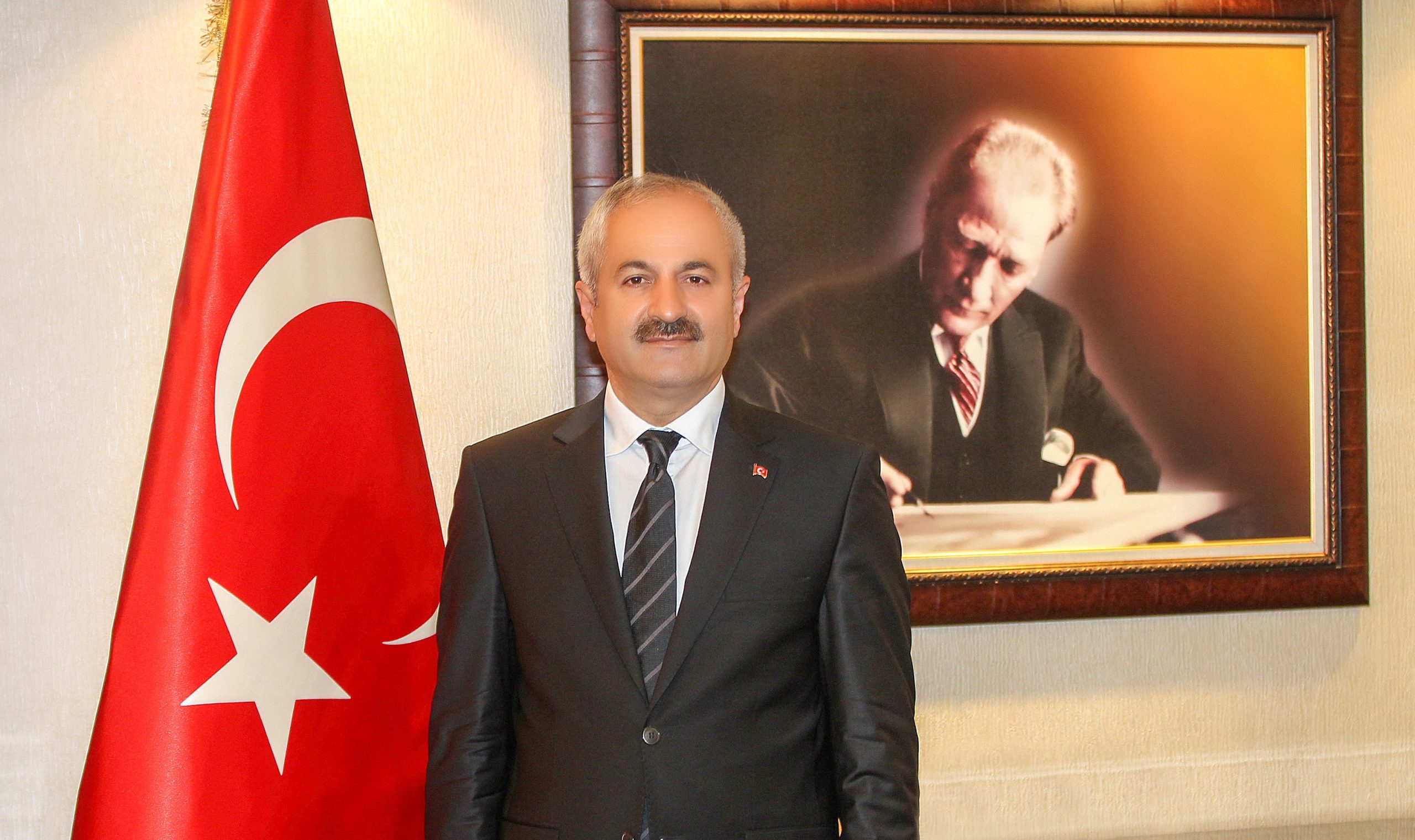 Cumhuriyetimizin kurucusu Gazi Mustafa Kemal Atatürk’ü, ebediyete irtihalinin 87. yılında