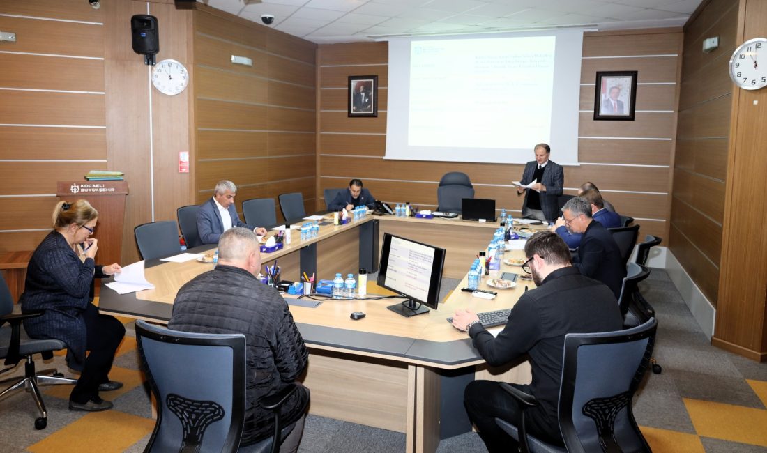 Kocaeli Büyükşehir Belediyesi Encümeni, Meclis Salonu’nda gerçekleştirdiği haftalık olağan toplantısında