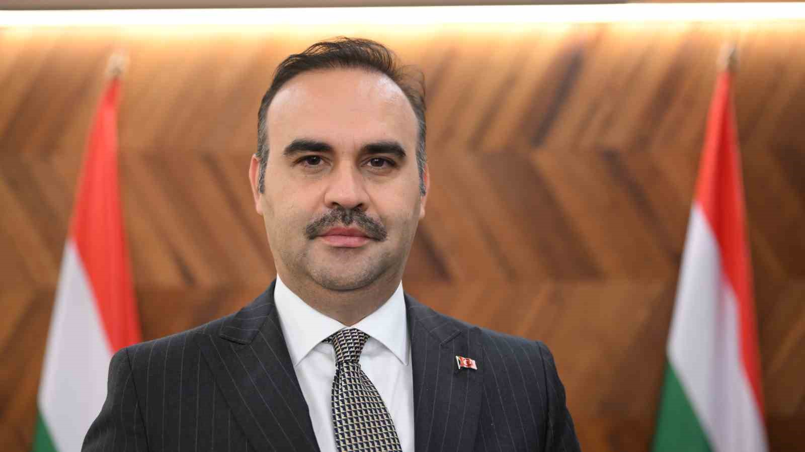 Sanayi ve Teknoloji Bakanı Mehmet Fatih Kacır, bugün Kocaeli Üniversitesi’nde