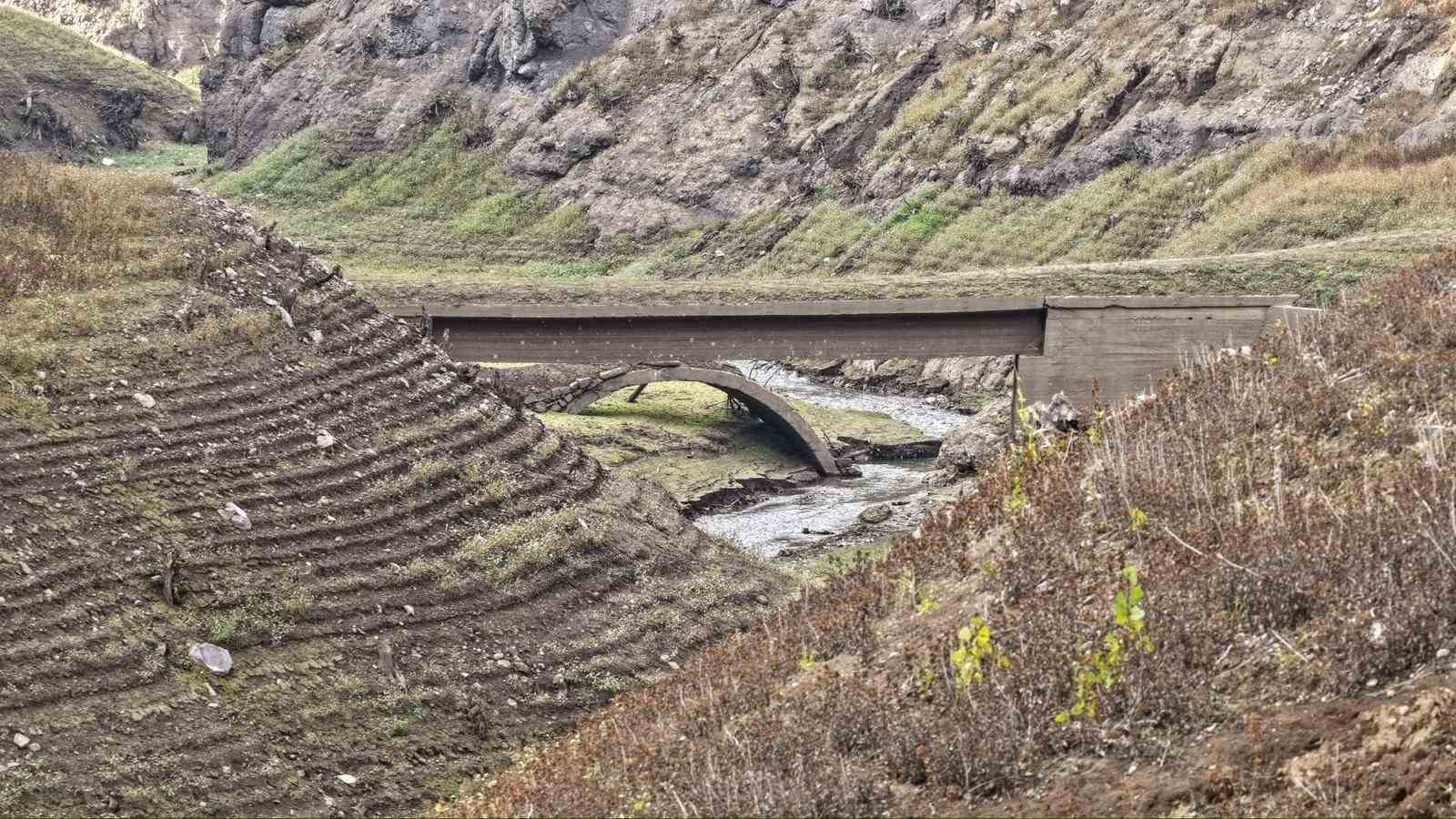 Gökçe Barajı’nın yüzde 8’e düşmesi sonrası Yalova’da kesintiler başlarken, Kocaeli’de