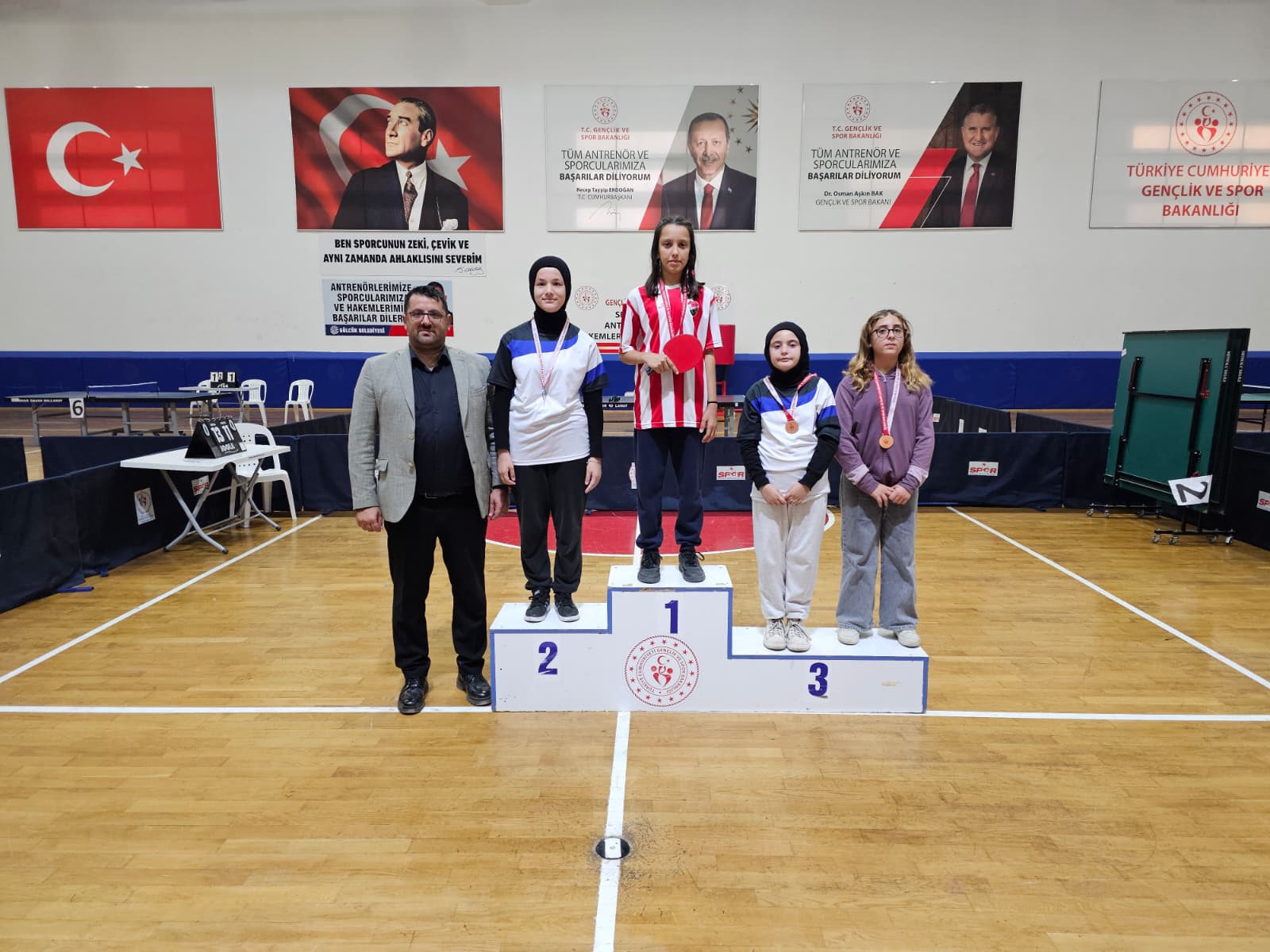 Gölcük’te 10 Kasım Atatürk'ü Anma Günü ve Atatürk Haftası kapsamında