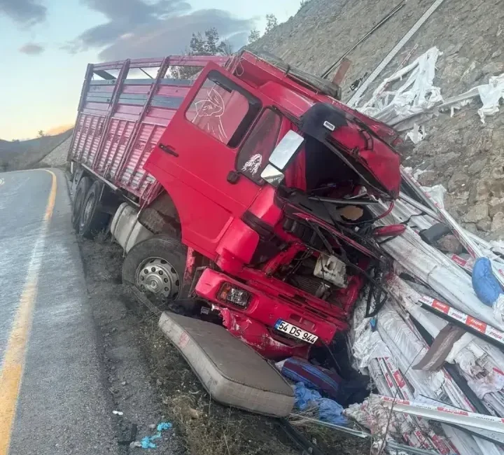 Kartepe Suadiye Kooperatifi’nde TIR şoförlüğü yapan Orhan Çekiç ile eşi