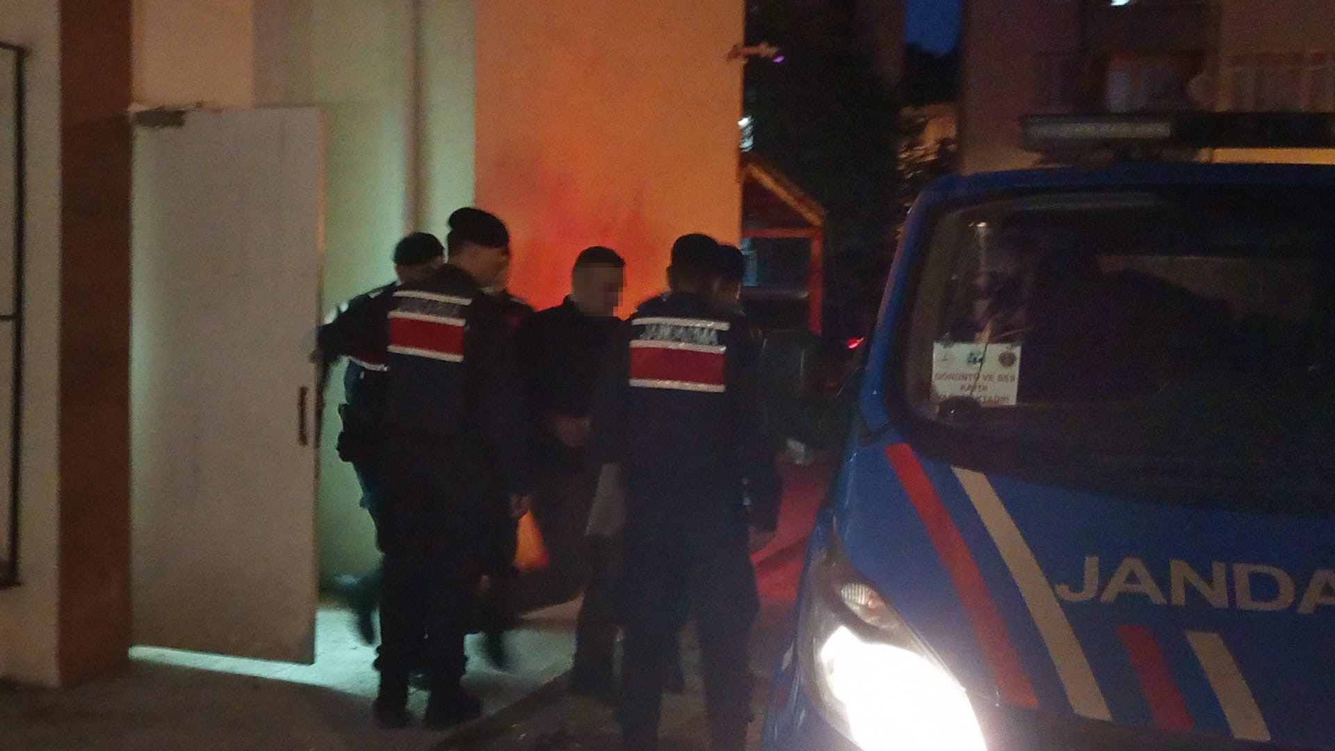 Zonguldak’ın Çaycuma ilçesinde av tüfeğiyle bastığı köy kahvesinde 2 kişinin