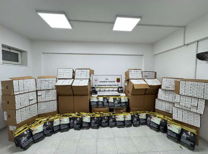 Sakarya’nın Hendek ilçesinde jandarma ekiplerince gerçekleştirilen kaçakçılık operasyonunda piyasa değeri