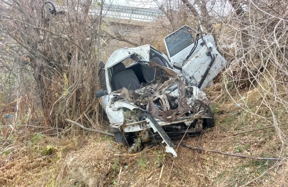 Kahramanmaraş'ta meydana gelen trafik kazasında anne hayatını kaybederken, oğlu ağır