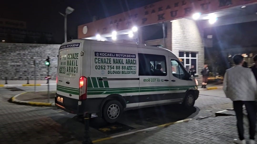 Dilovası’ndaki parfüm dolum tesisinde çıkan yangında hayatını kaybeden 6 işçinin