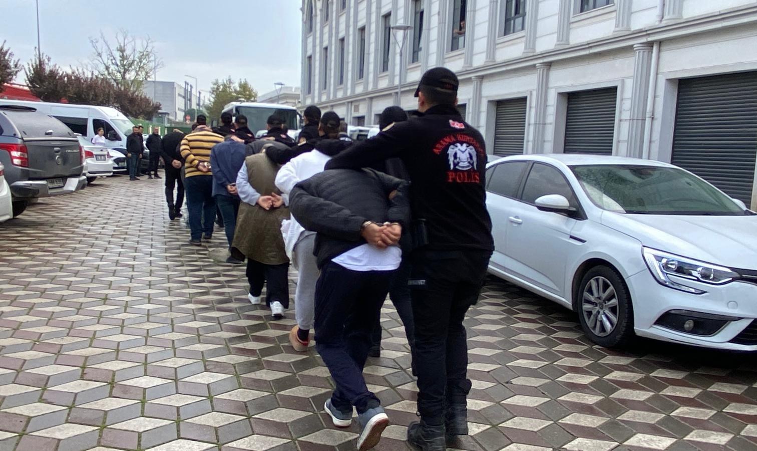 Kocaeli'nin Dilovası ilçesindeki parfüm dolum tesisinde 6 kişinin öldüğü, 7
