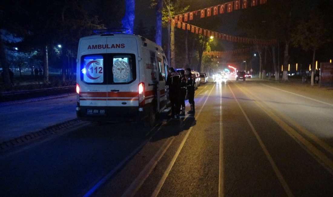 Malatya'da parkta silahlı saldırıya uğrayan bir kişi yaralandı.