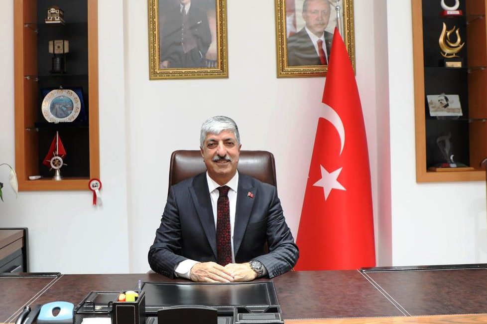 Dilovası Belediye Başkanı Ramazan Ömeroğlu, 24 Kasım Öğretmenler Günü mesajında