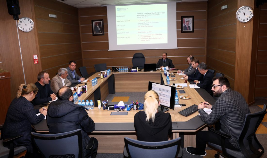 Kocaeli Büyükşehir Belediyesi Encümeni, kasım ayının ikinci toplantısında şehrin huzuru ve trafik