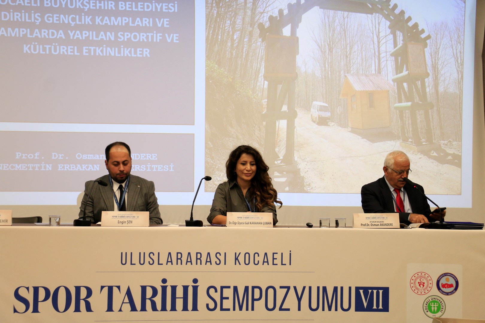 Büyükşehir Belediyesi’nin ev sahipliğinde düzenlenen Uluslararası Kocaeli Spor Tarihi Sempozyumu,
