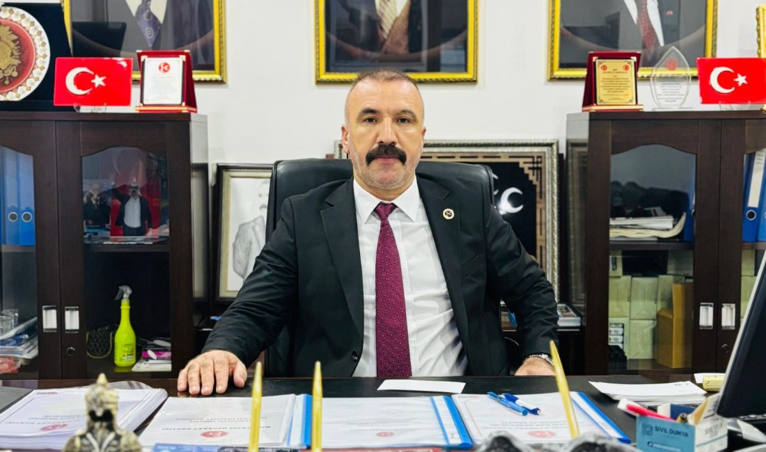 MHP Dilovası İlçe Başkanı Yusuf Turhan, yangında yaşamını yitiren vatandaşlar