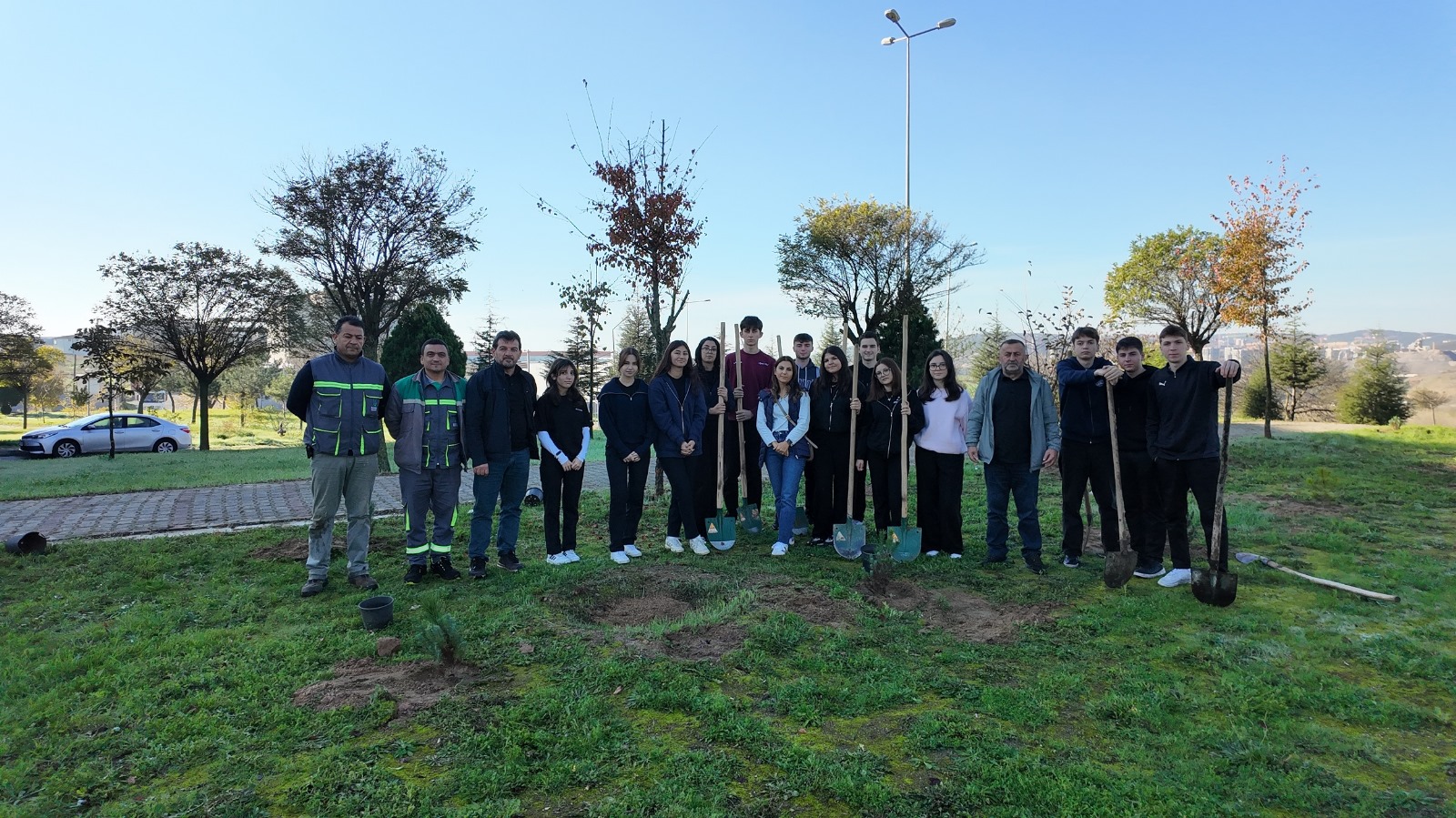 Çayırova Şehit İlhan Kartal Anadolu Lisesi ve Mehmet Akif Ersoy