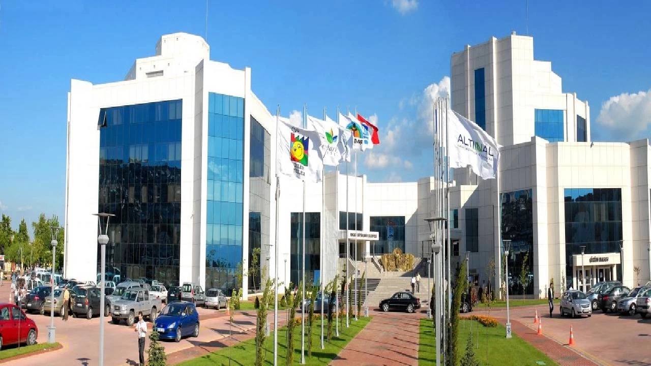 Kocaeli Büyükşehir Belediyesi ile Kocaeli İş Kadınları ve Yöneticileri Derneği