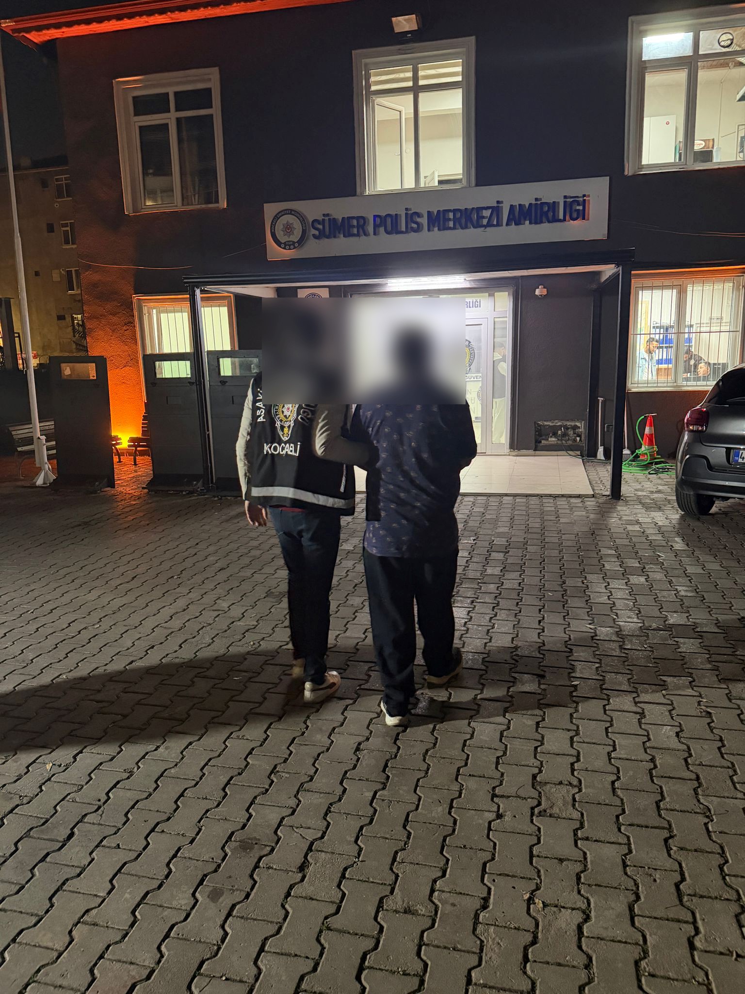 Kocaeli’de düzenlenen operasyonla, banka ve kredi kurumlarını araç olarak kullanarak