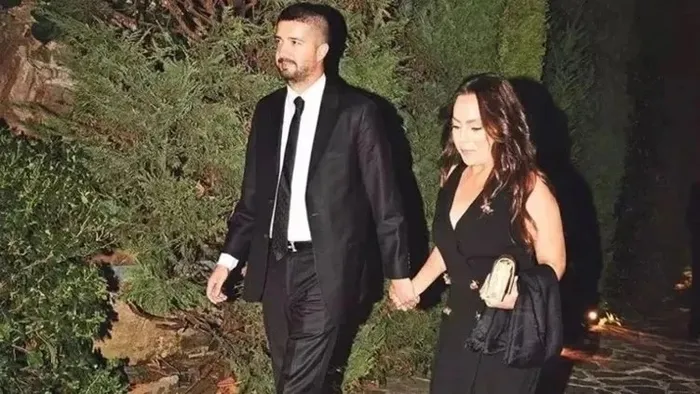 Eylül 2025’te iş insanı Murat Özdemir ile tek celsede anlaşmalı