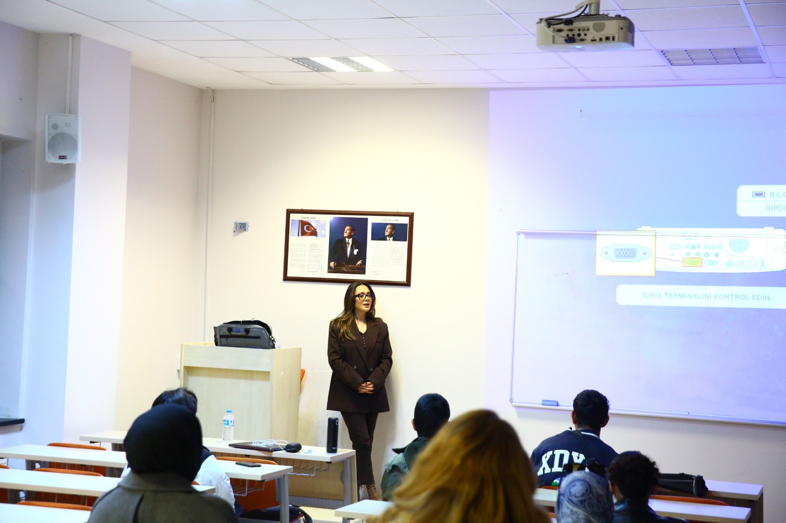 İzmit Belediyesi Eurodesk Temas Noktası, gençlere Avrupa’daki eğitim, gönüllülük ve