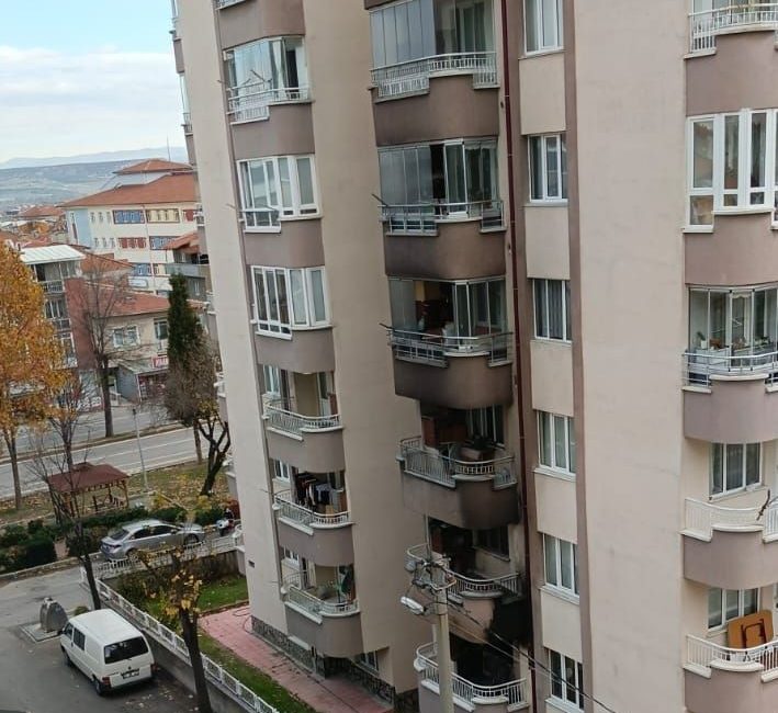 Kütahya’da 27 Kasım’da bir apartman dairesinde çıkan yangında ağır yaralanan